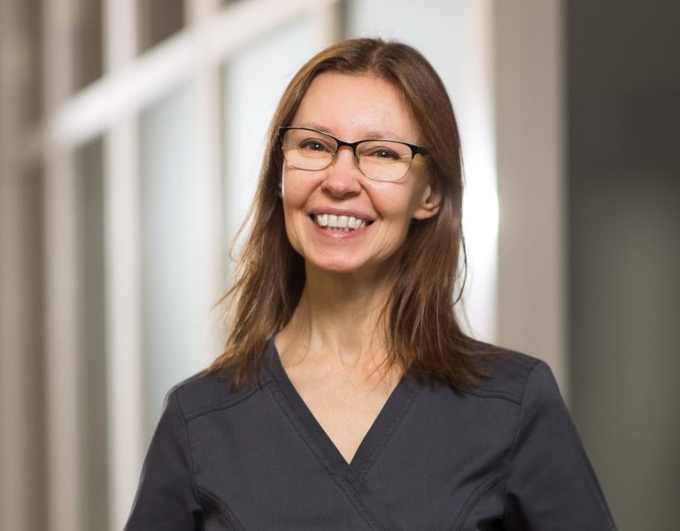 Лікар-офтальмолог клініки — експертні відповіді на поширені питання про зір